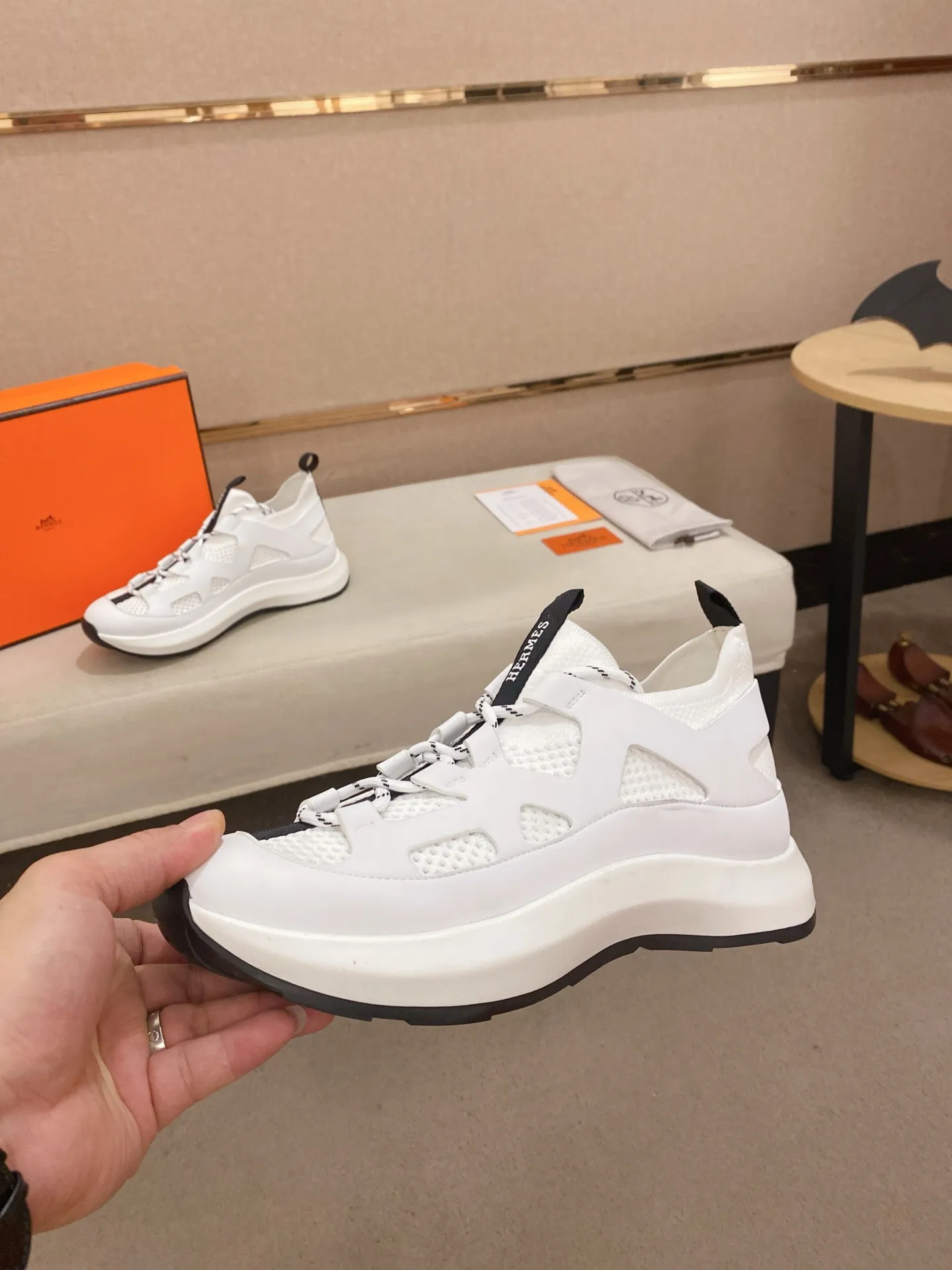 Men's clothing and shoes💰: 660💰《HERMES》【Classic Original Version】Hermès; Top 🔝 Purchasing Agency 🔍🔍Men’s latest 🇺🇸 counters are on sale simultaneously, original imported from Italy ▲▲Silk cowhide with breathable fabric ▲▲ (high-end and expensive Qi·Grade) Exquisite workmanship (Italian 🇮🇹Imported water-dyed 🐂cowhide lining) Sole: Original sole provided by the original factory, ⚠️Exclusive double-layer activity·TPR·Rubber·Combined molded outsole; Super·comfortable·wear-resistant·non-slip·environmental protection The real thing is more beautiful when photographed (high quality, following orders). You can enter and leave the counter at will * Number of yards: 38·39·40·41·42·43·44·45